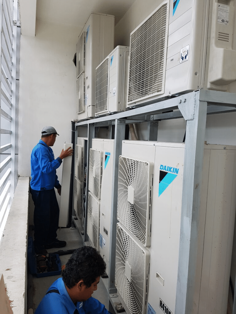 pasang ac daikin kantor
