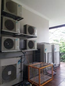 Kontraktor AC Daikin